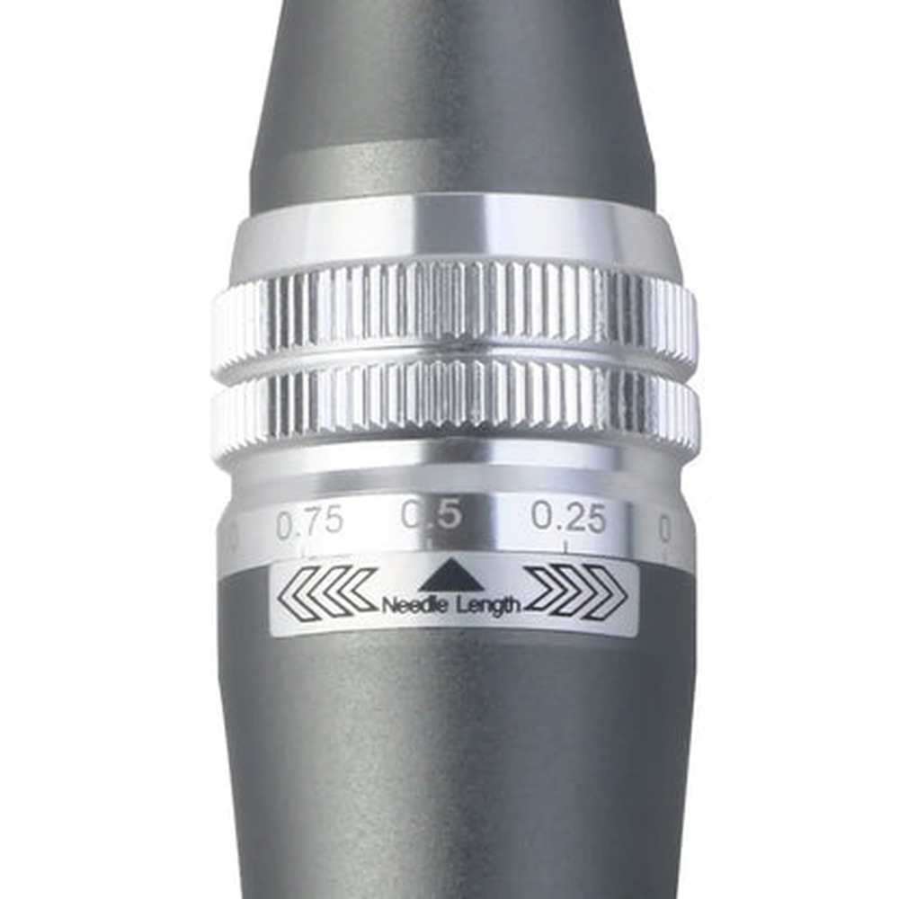 ภาพระยะใกล้ของวงแหวนปรับความยาวเข็มพร้อมสเกล Dr. Pen M8
